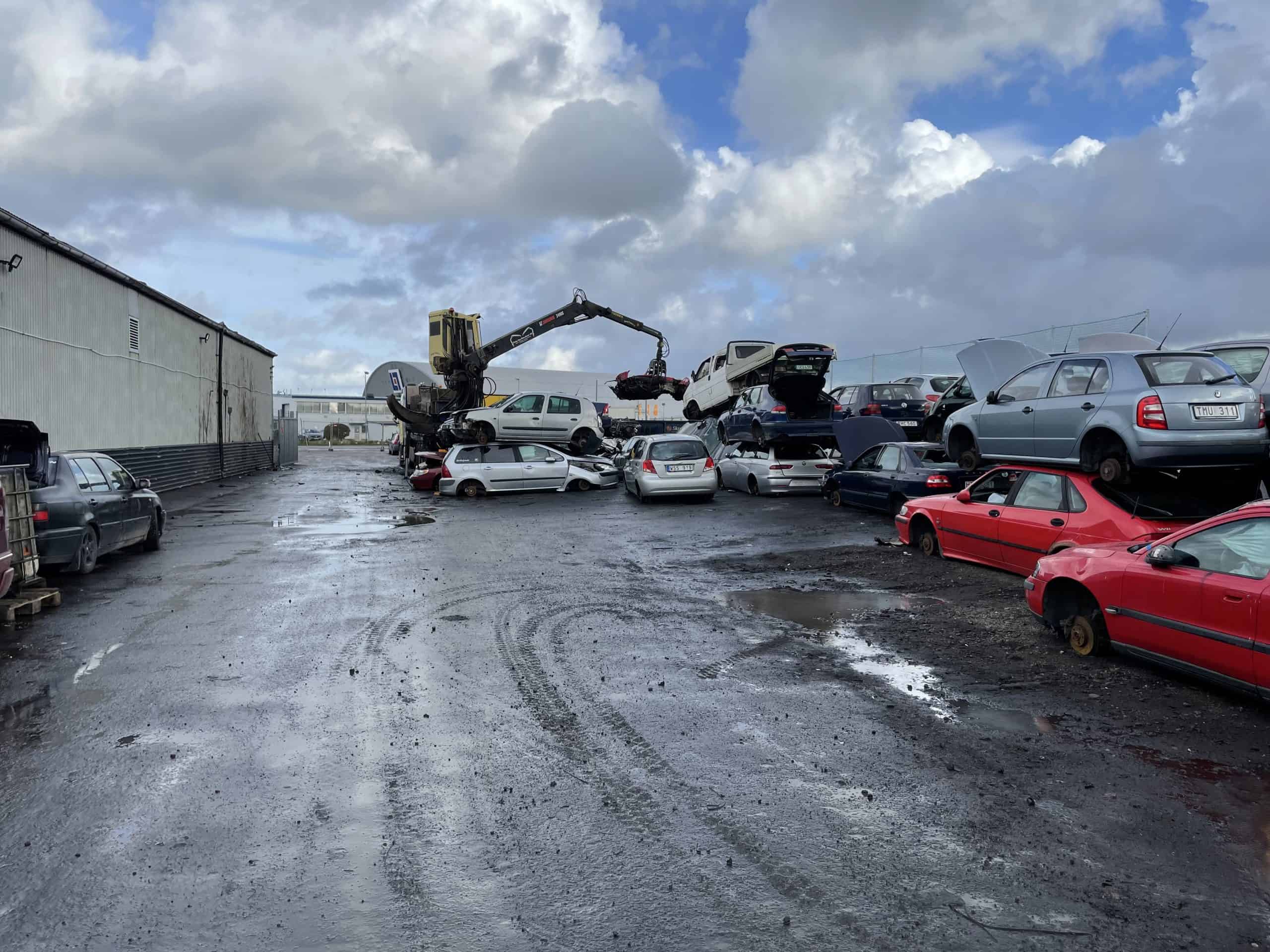 Bilskrot i Kållered recyclar bilar miljöriktigt